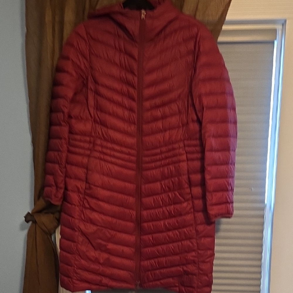 Women's LANDS END Burgandy Quilted Jacket PACKABLE
